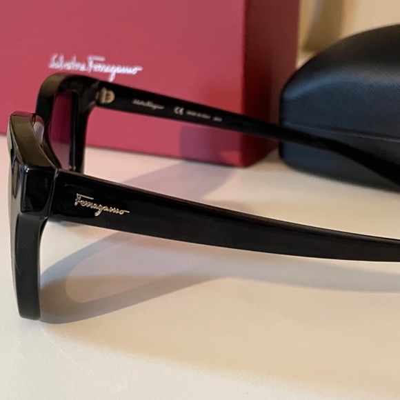 Ferragamo Sunglasses main image 6